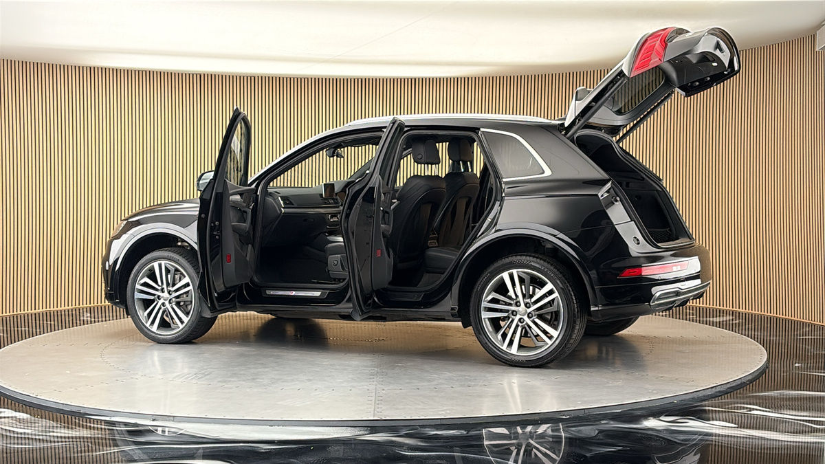 More views of Audi Q5