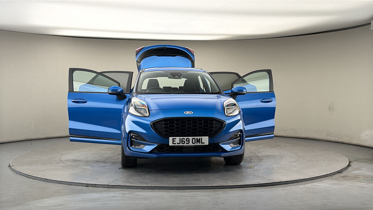 More views of Ford Puma