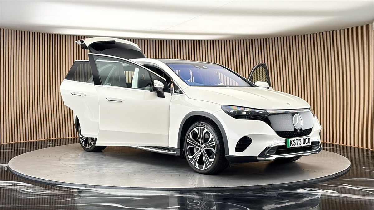 More views of Mercedes-Benz EQE