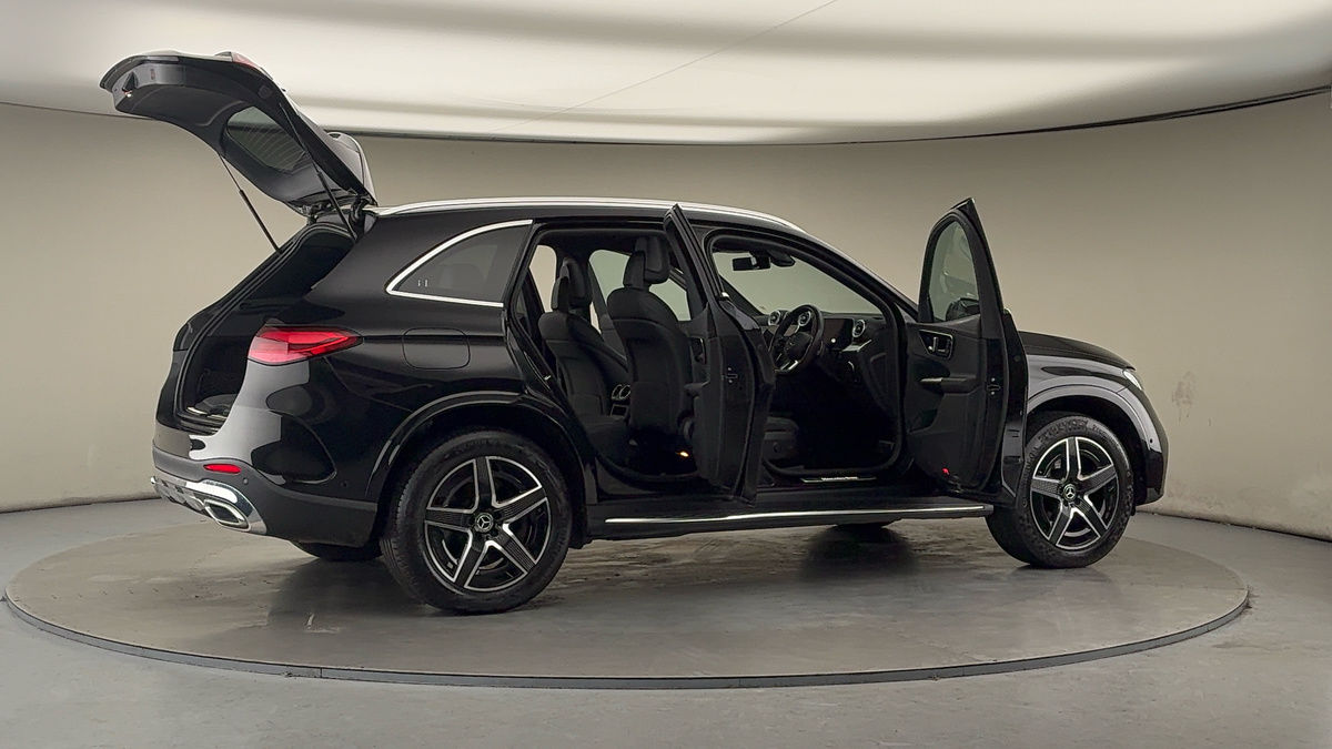 More views of Mercedes-Benz GLC