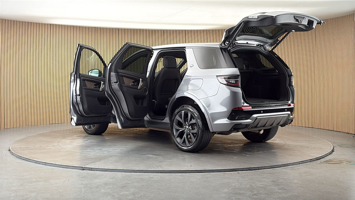 More views of Land Rover Discovery Sport