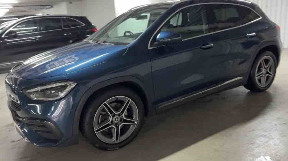 More views of Mercedes-Benz GLA