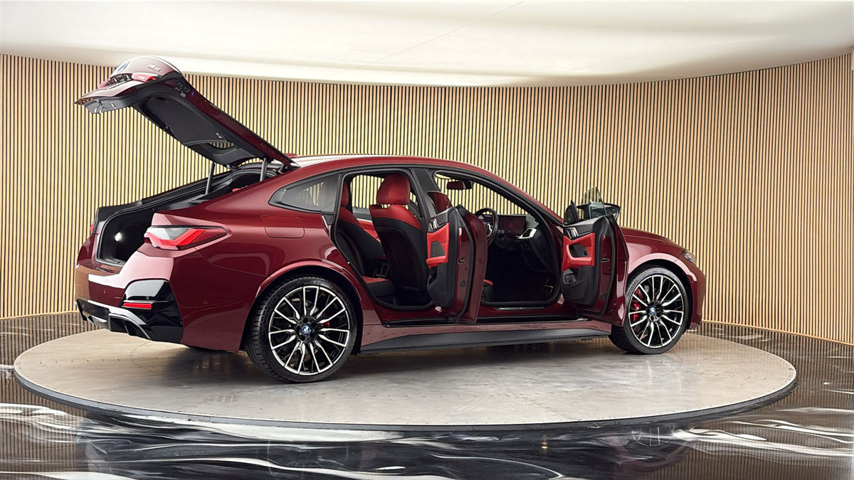 More views of BMW i4
