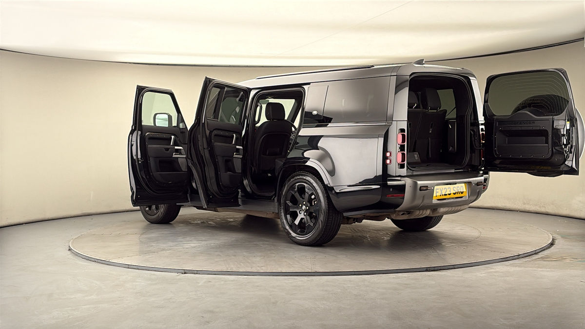 More views of Land Rover Defender 130