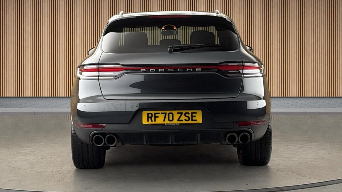 Porsche Macan Image 4