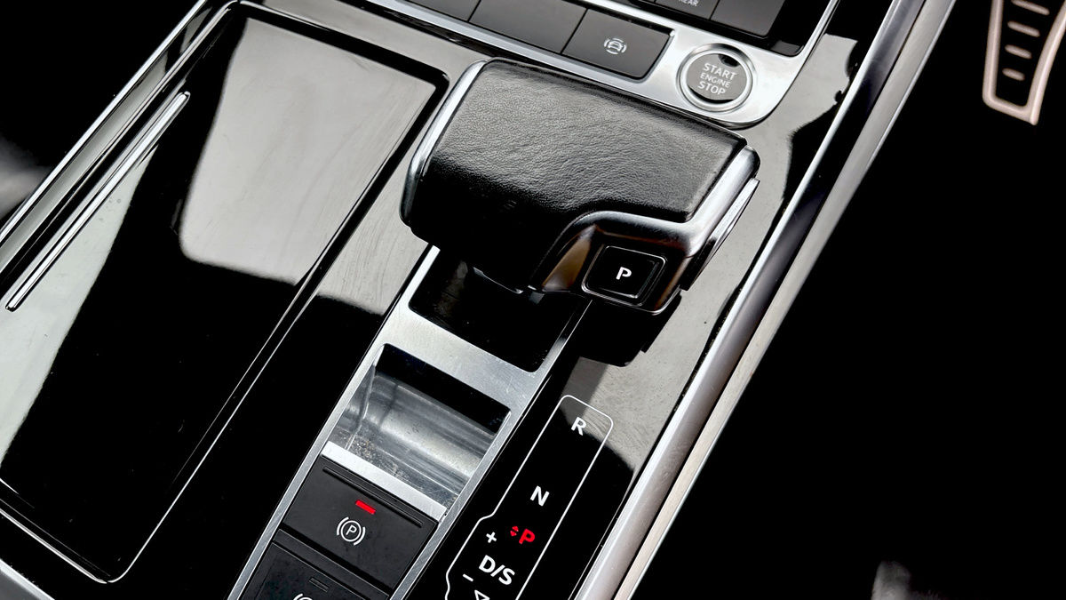 More views of Audi Q7