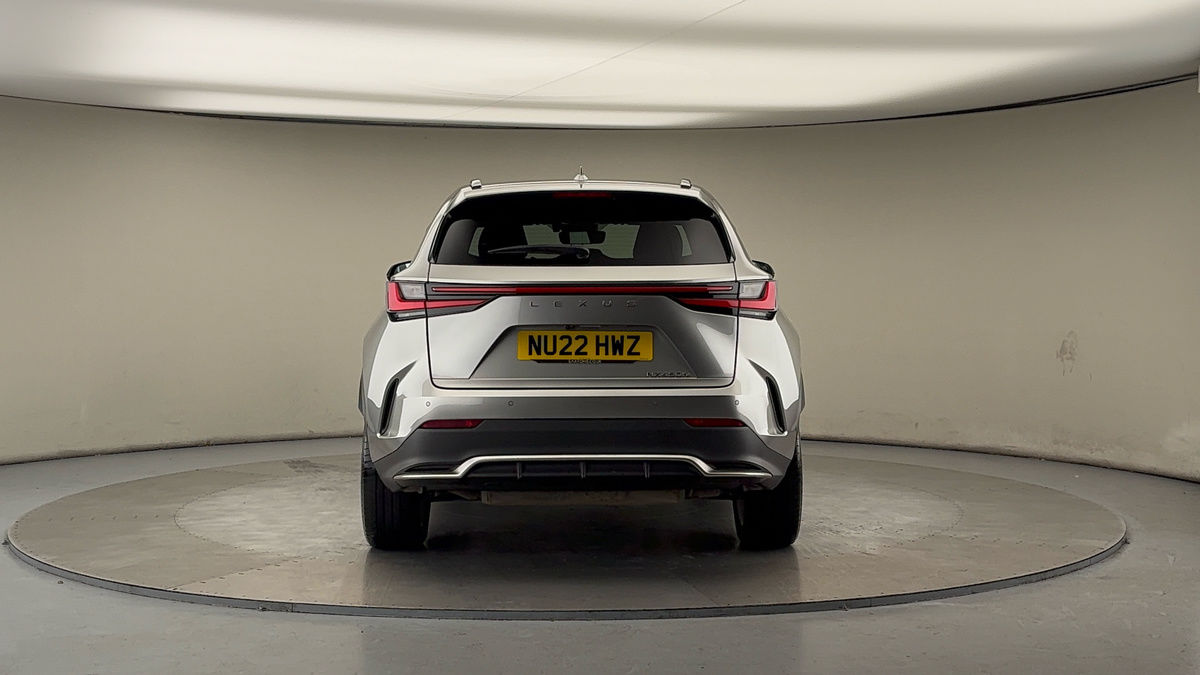 Lexus NX Image 4