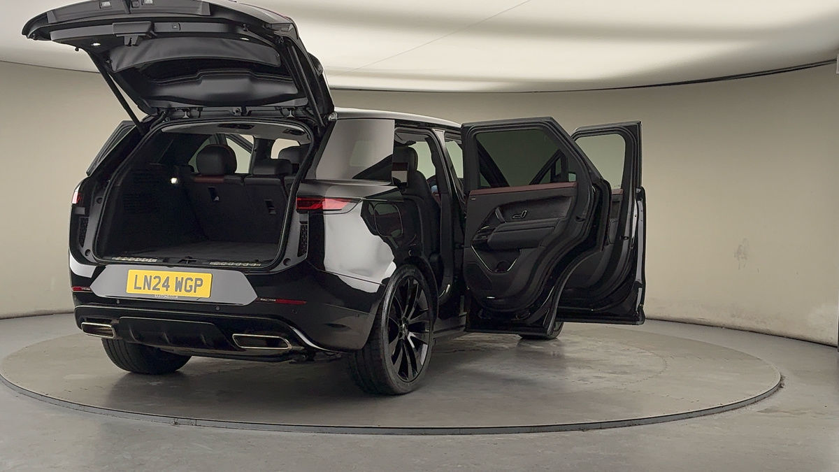 More views of Land Rover Range Rover Sport