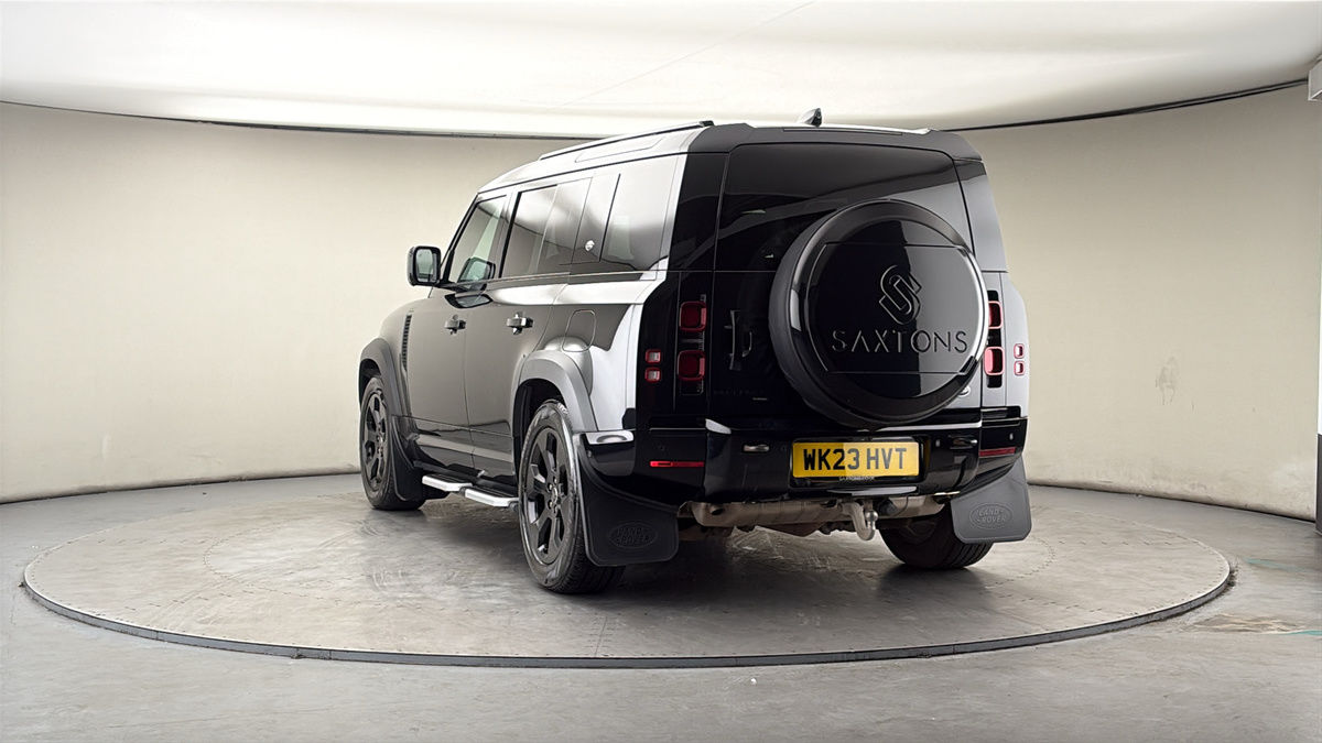 More views of Land Rover Defender 110