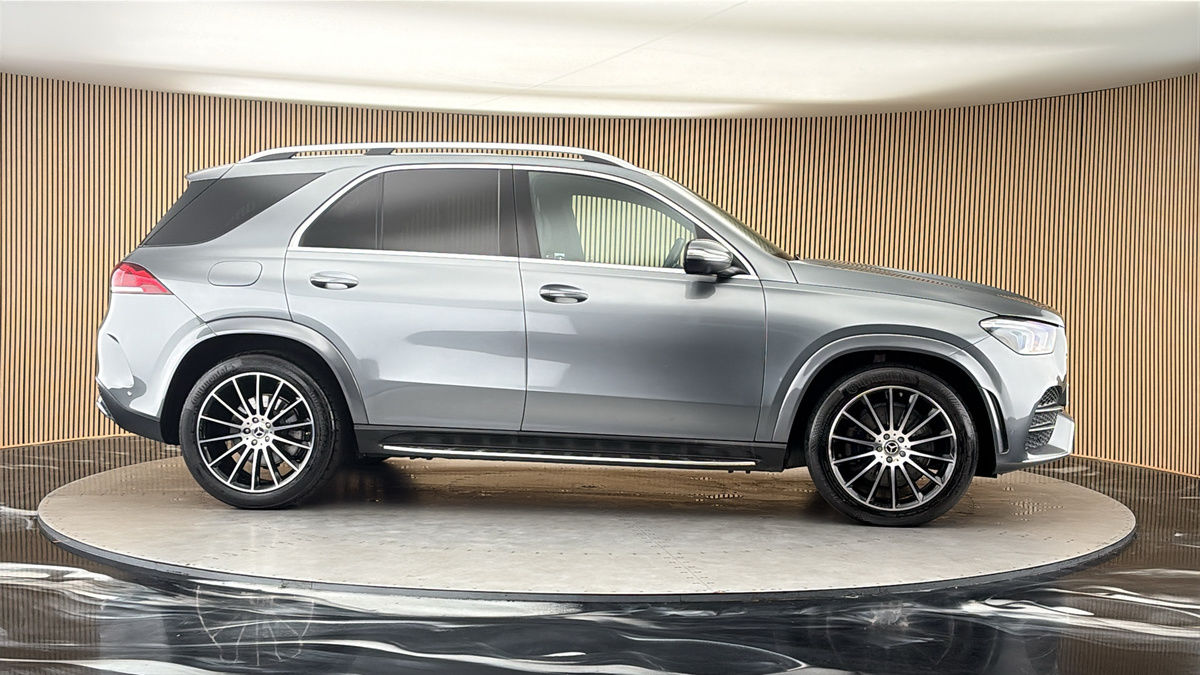 More views of Mercedes-Benz GLE