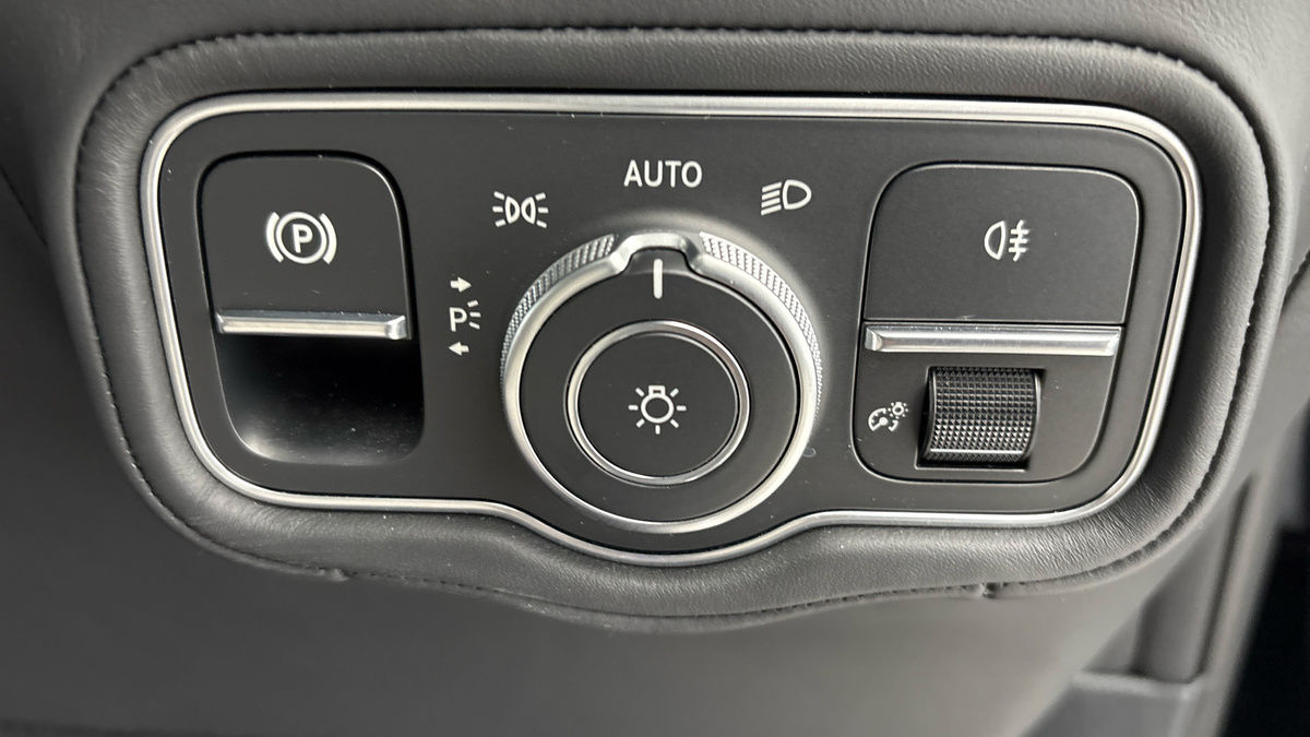 Mercedes-Benz G Class Image 32