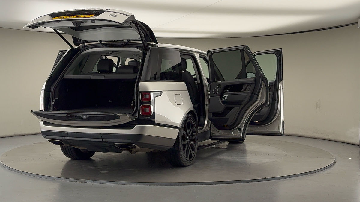 More views of Land Rover Range Rover