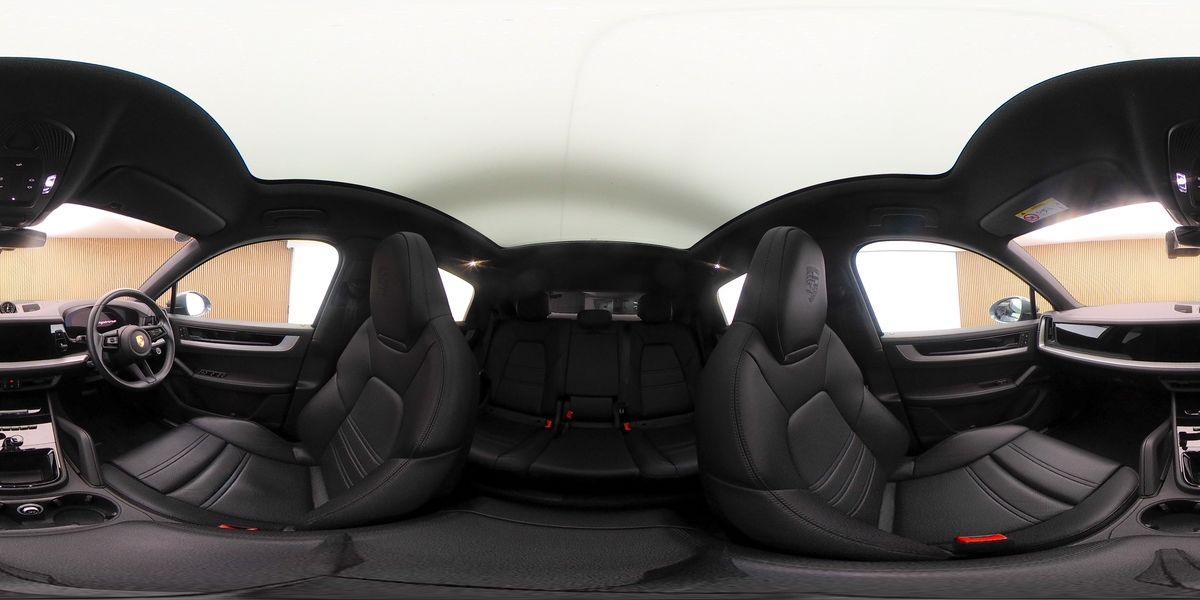 More views of Porsche Cayenne