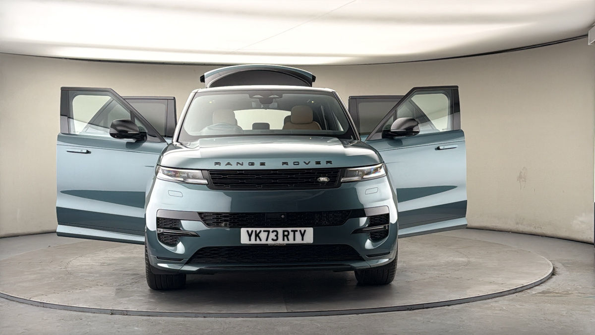 More views of Land Rover Range Rover Sport