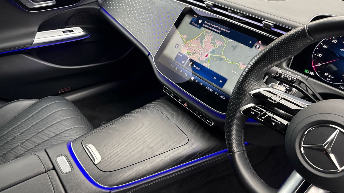 Mercedes-Benz E Class Image 18