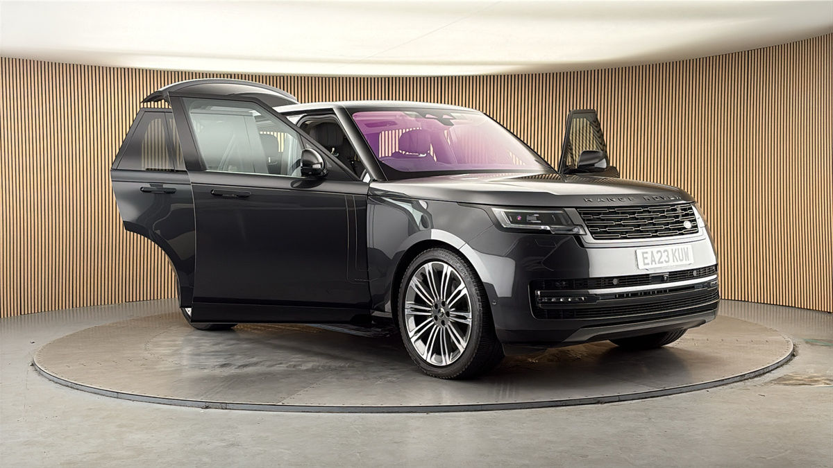 More views of Land Rover Range Rover