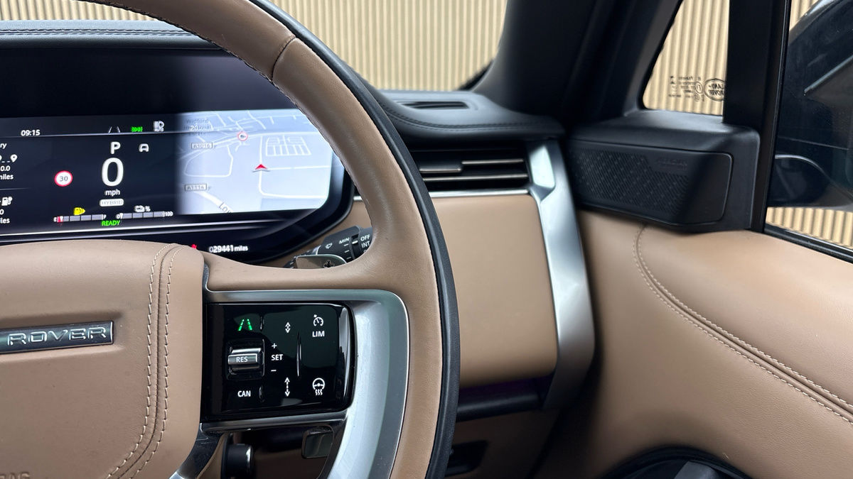 Land Rover Range Rover Image 14