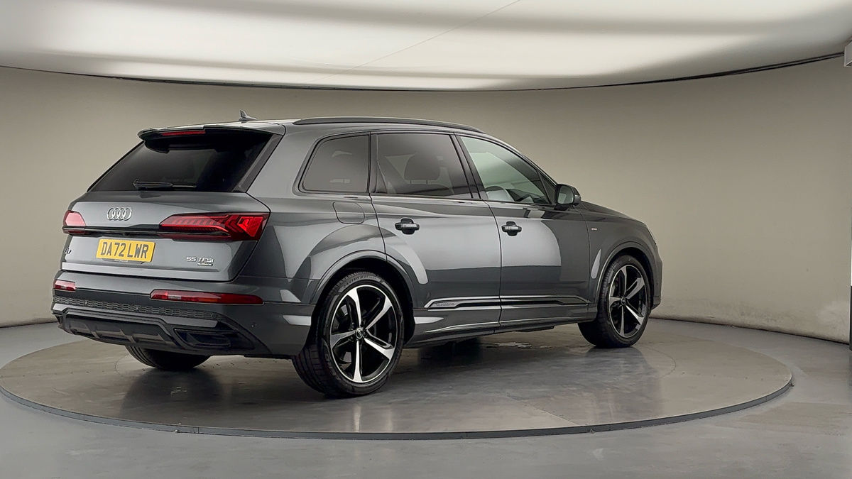 Audi Q7 Image 21