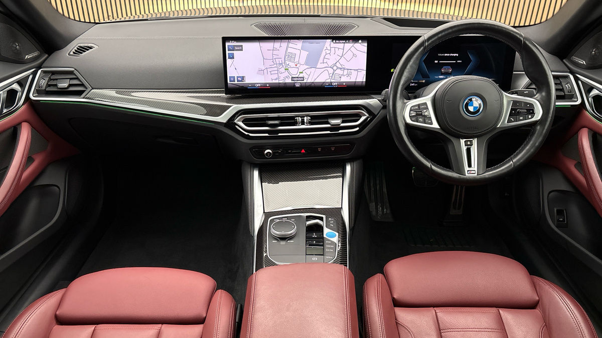 BMW i4 Image 12