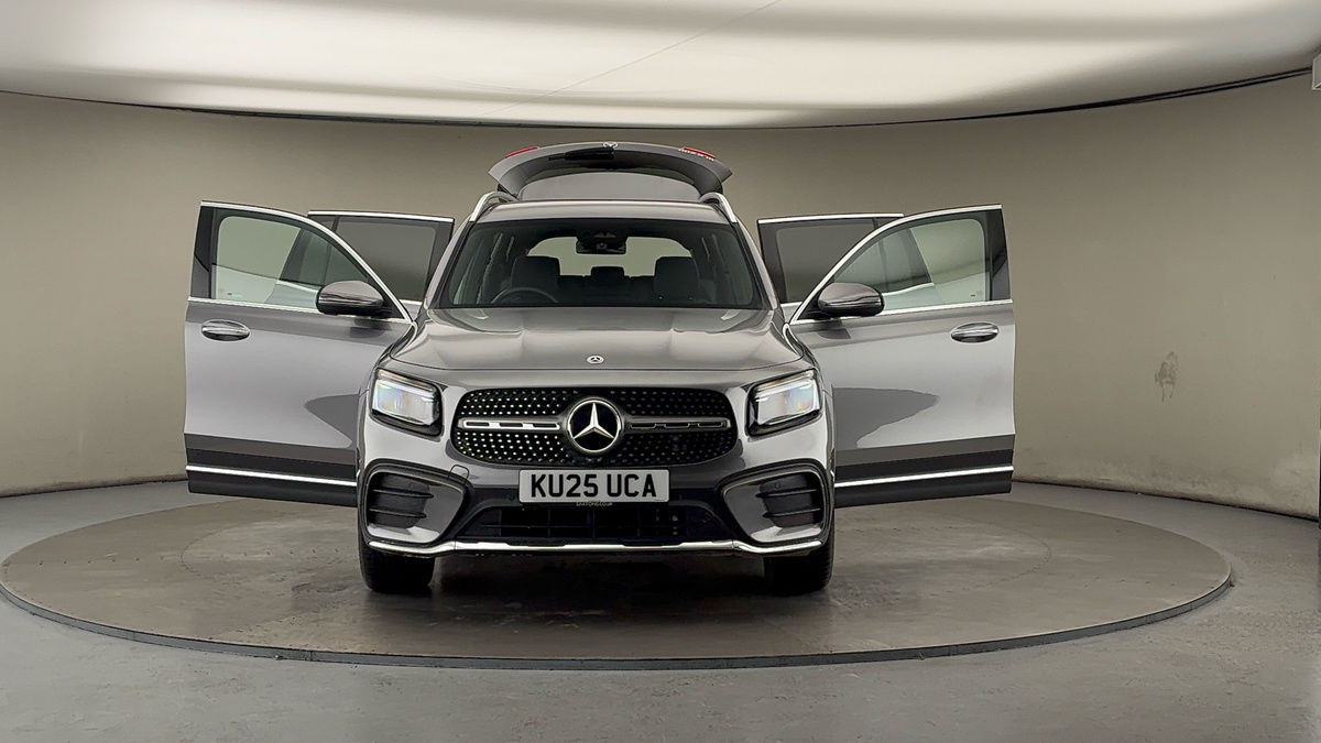 More views of Mercedes-Benz GLB