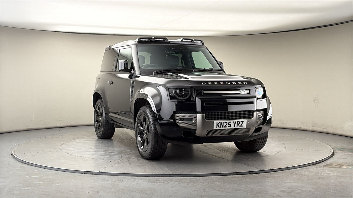 More views of Land Rover Defender 90