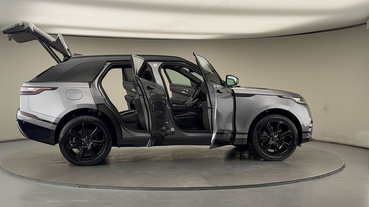 More views of Land Rover Range Rover Velar