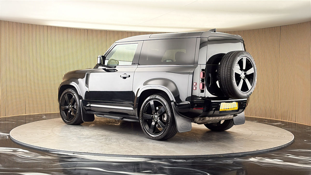 More views of Land Rover Defender 90