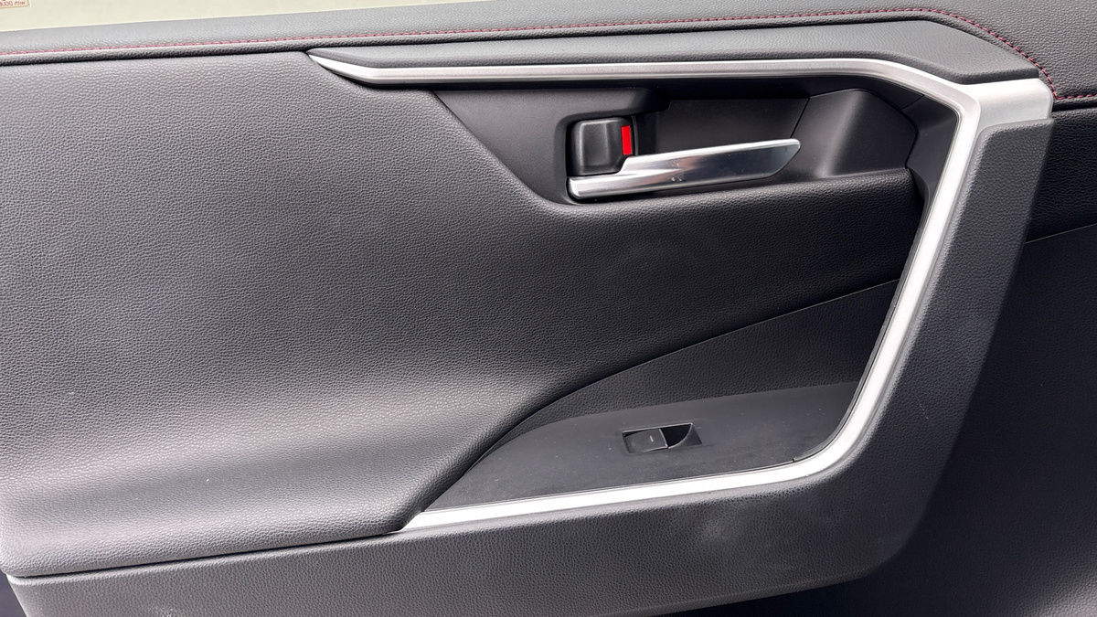 Toyota RAV4 Image 19