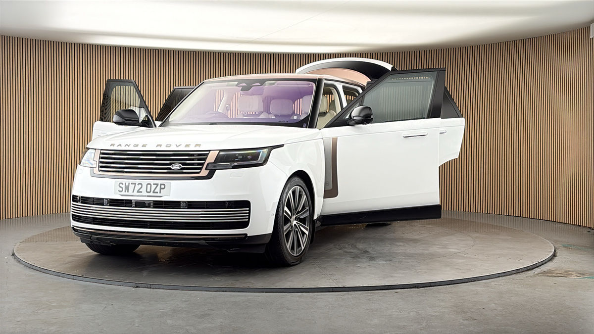 More views of Land Rover Range Rover