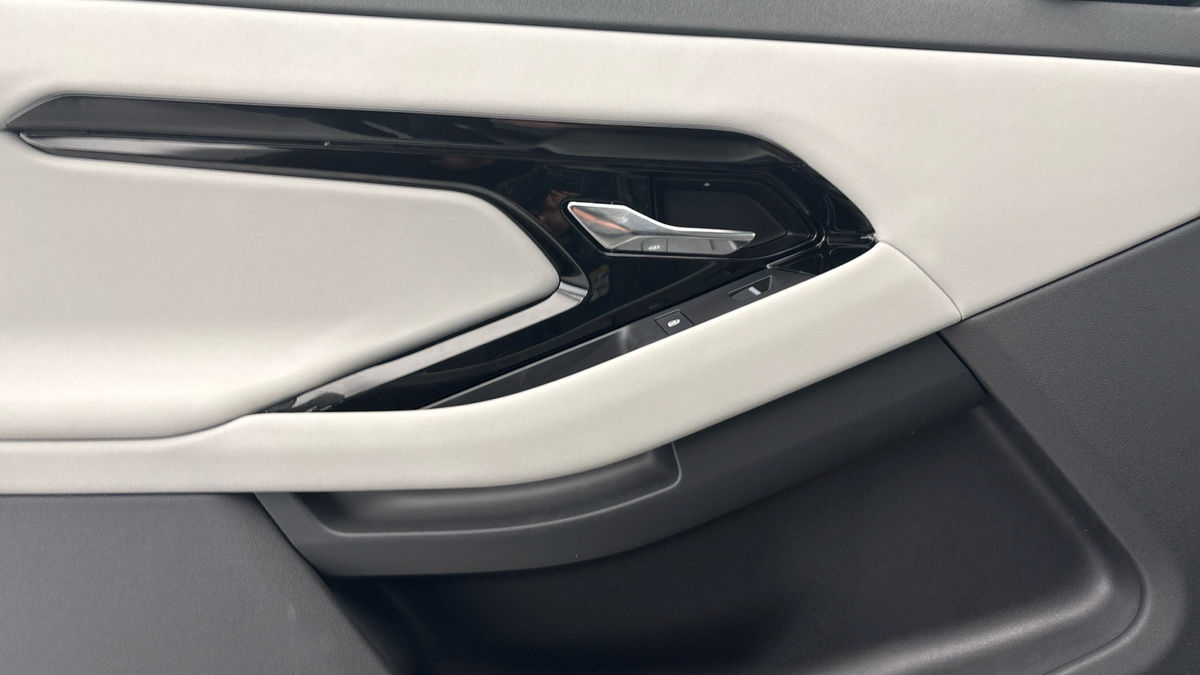 Land Rover Range Rover Evoque Image 19