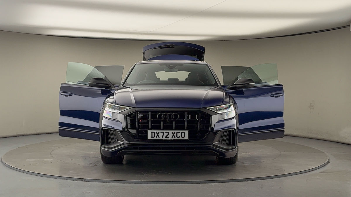 More views of Audi SQ8