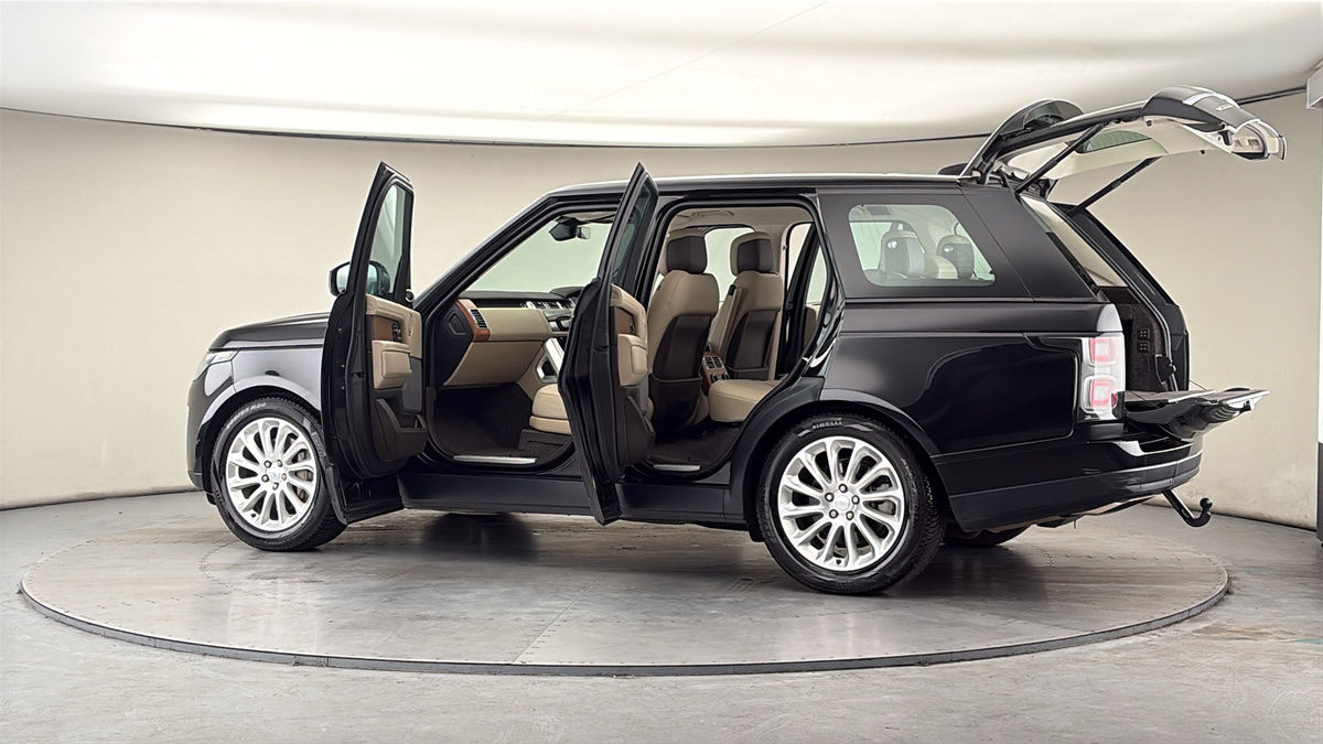 More views of Land Rover Range Rover