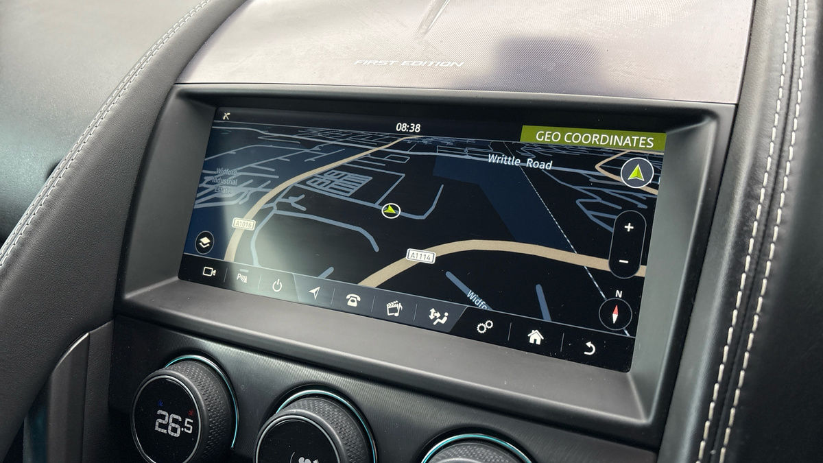 Jaguar F-Type Image 17