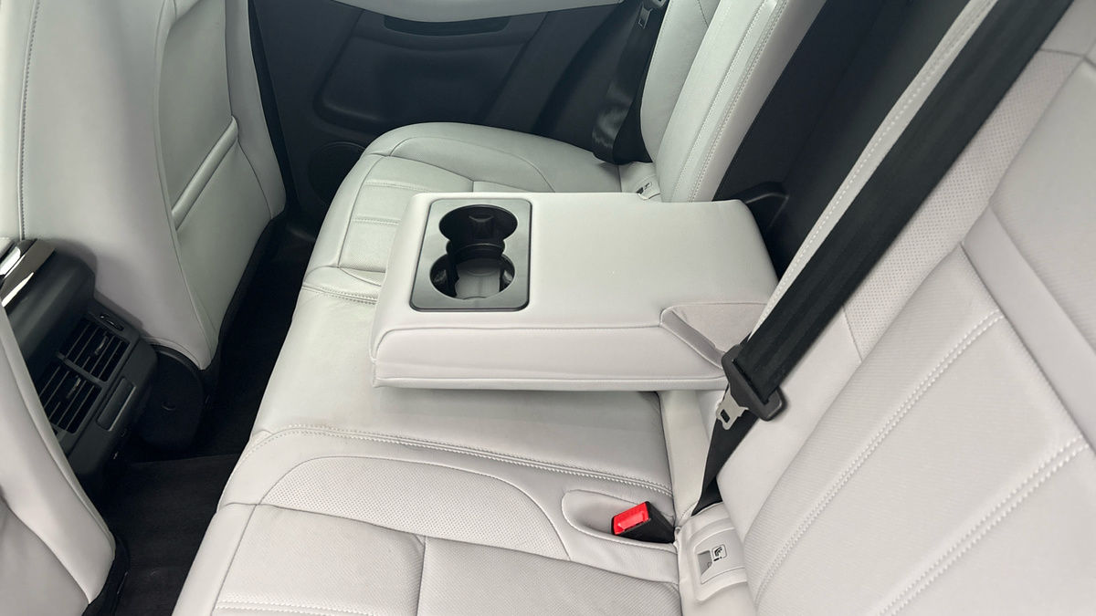 Land Rover Range Rover Evoque Image 9