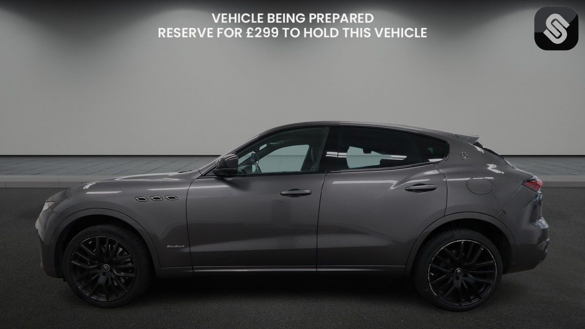 Maserati Levante Image 6