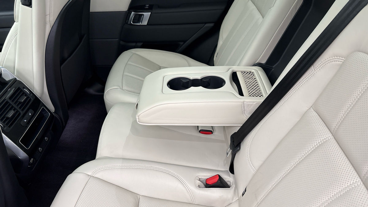 Land Rover Range Rover Sport Image 9