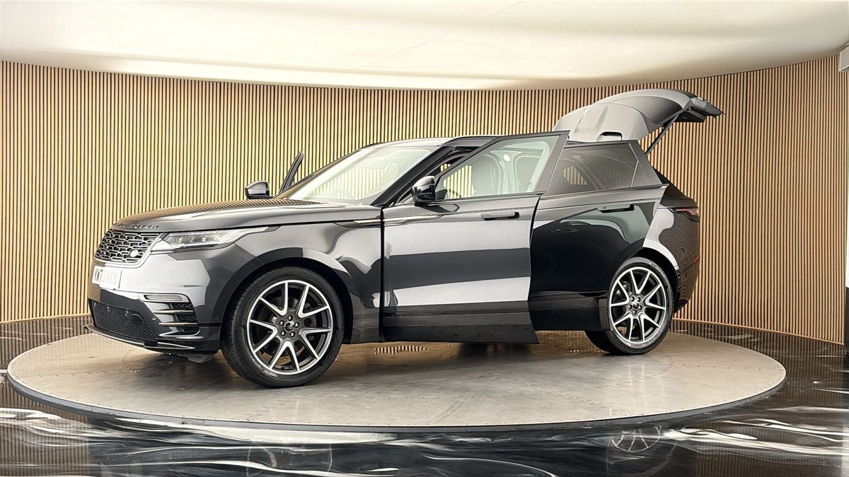 More views of Land Rover Range Rover Velar