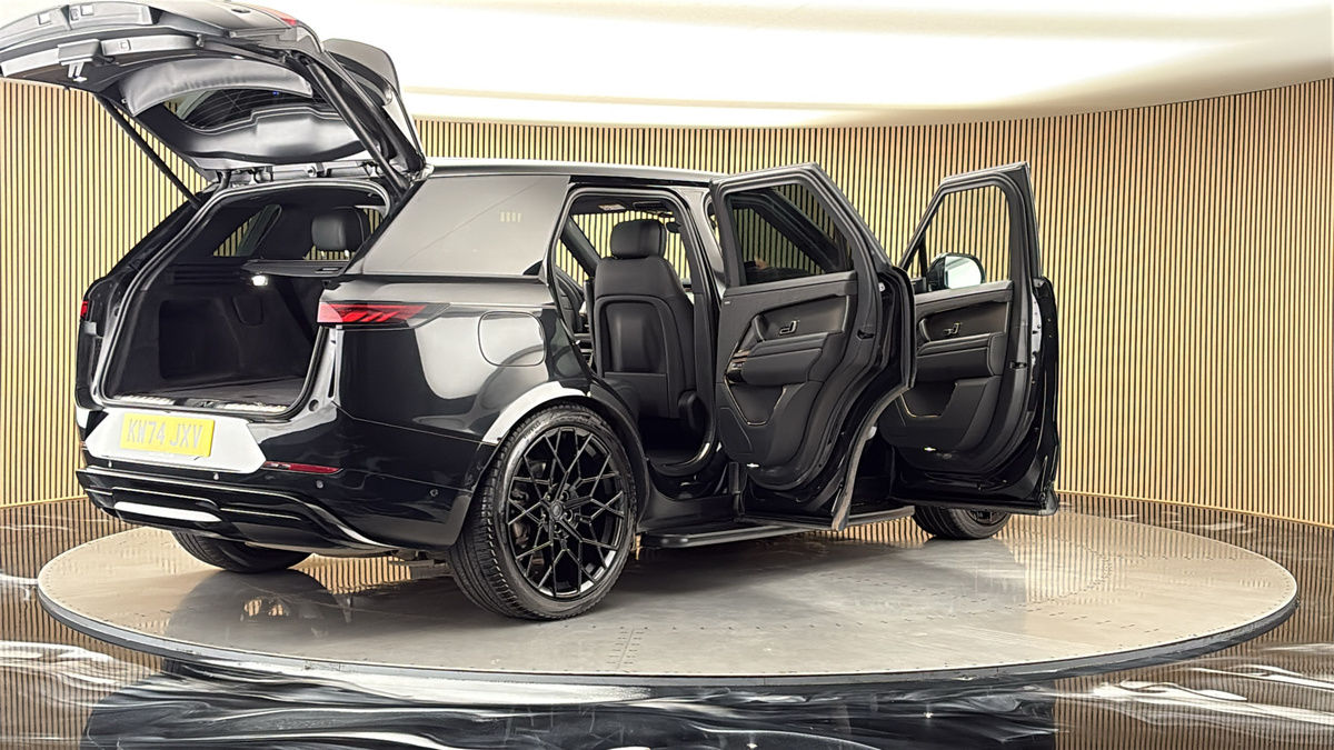 More views of Land Rover Range Rover Sport