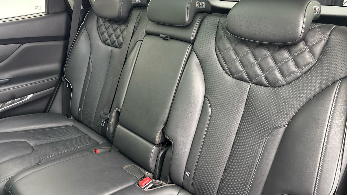 Hyundai Santa Fe Image 8