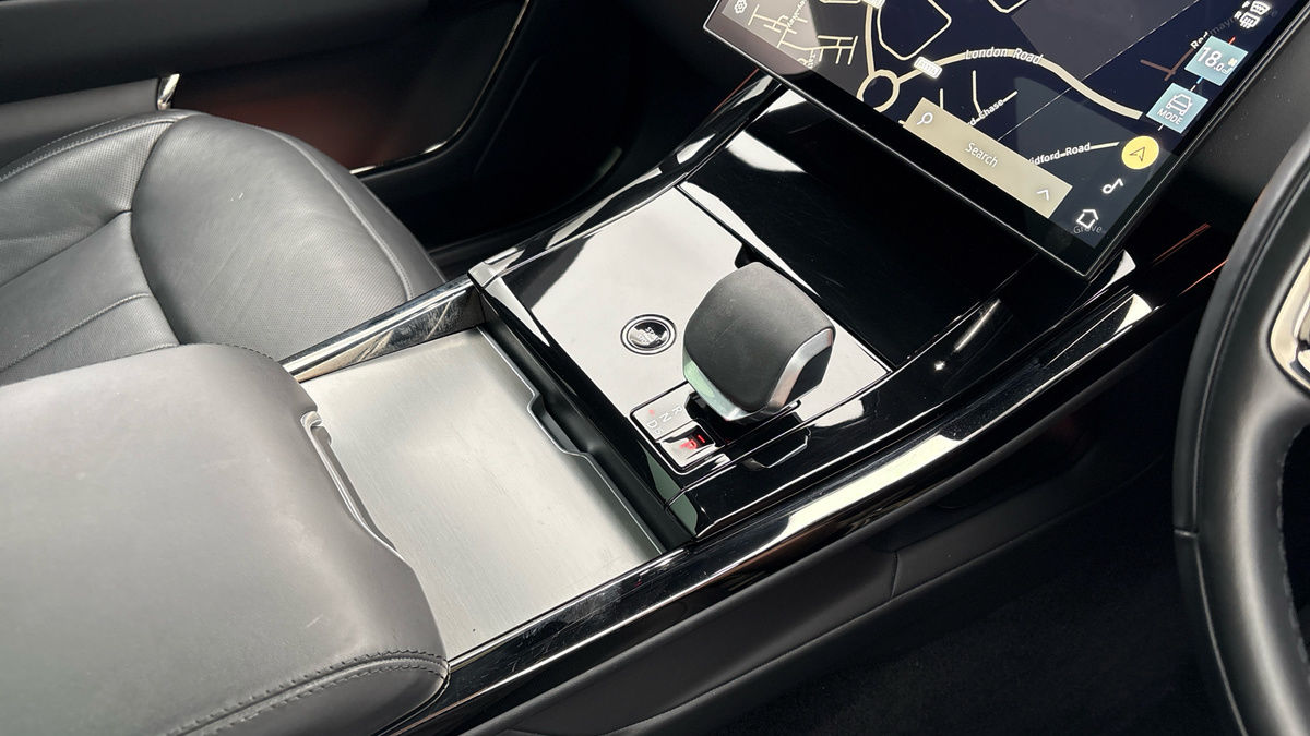 Land Rover Range Rover Sport Image 18