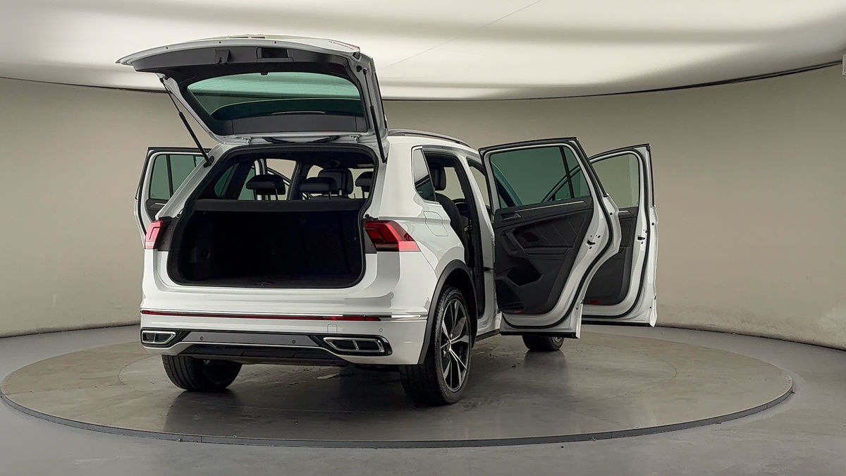 More views of Volkswagen Tiguan