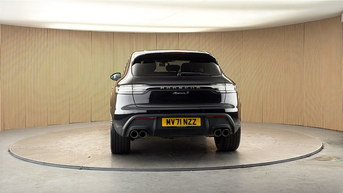 More views of Porsche Macan