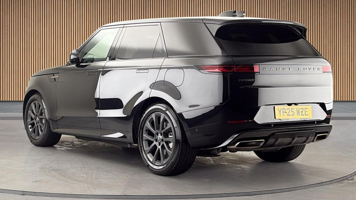 Land Rover Range Rover Sport Image 2