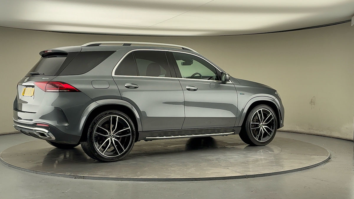 More views of Mercedes-Benz GLE
