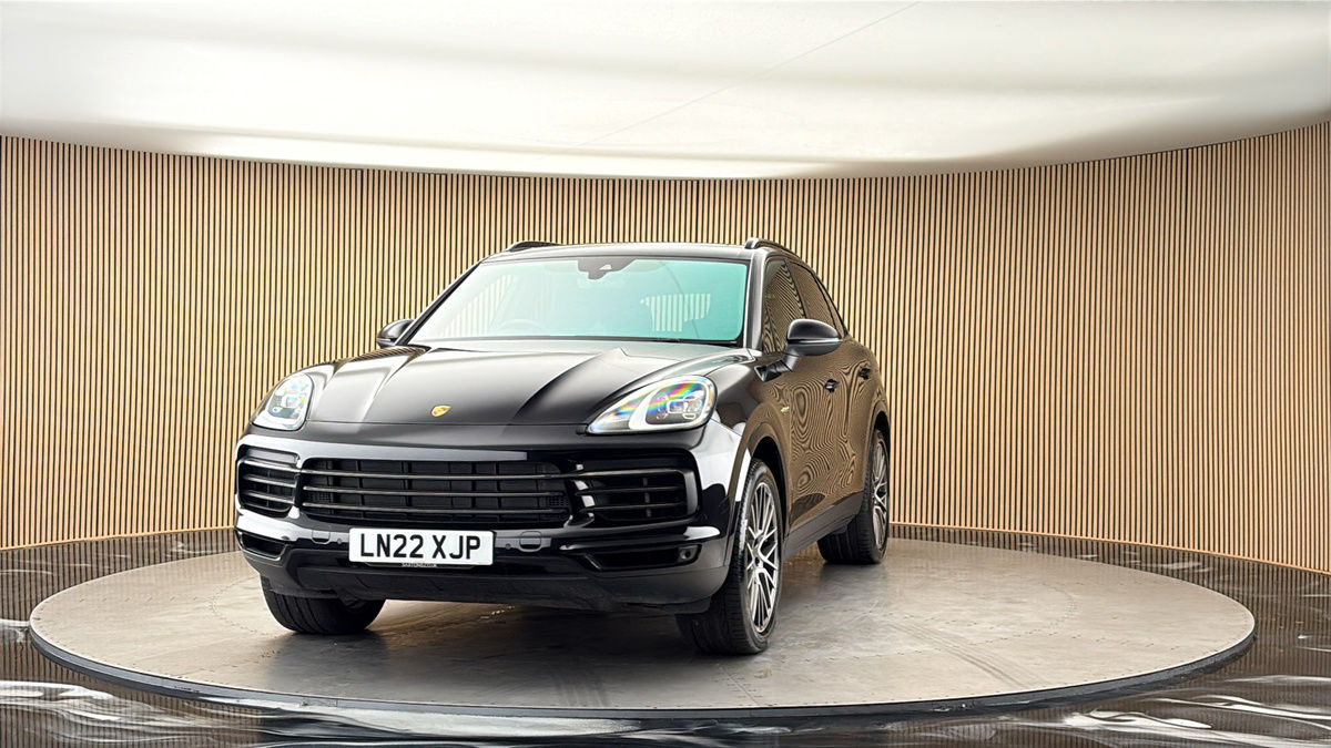 More views of Porsche Cayenne