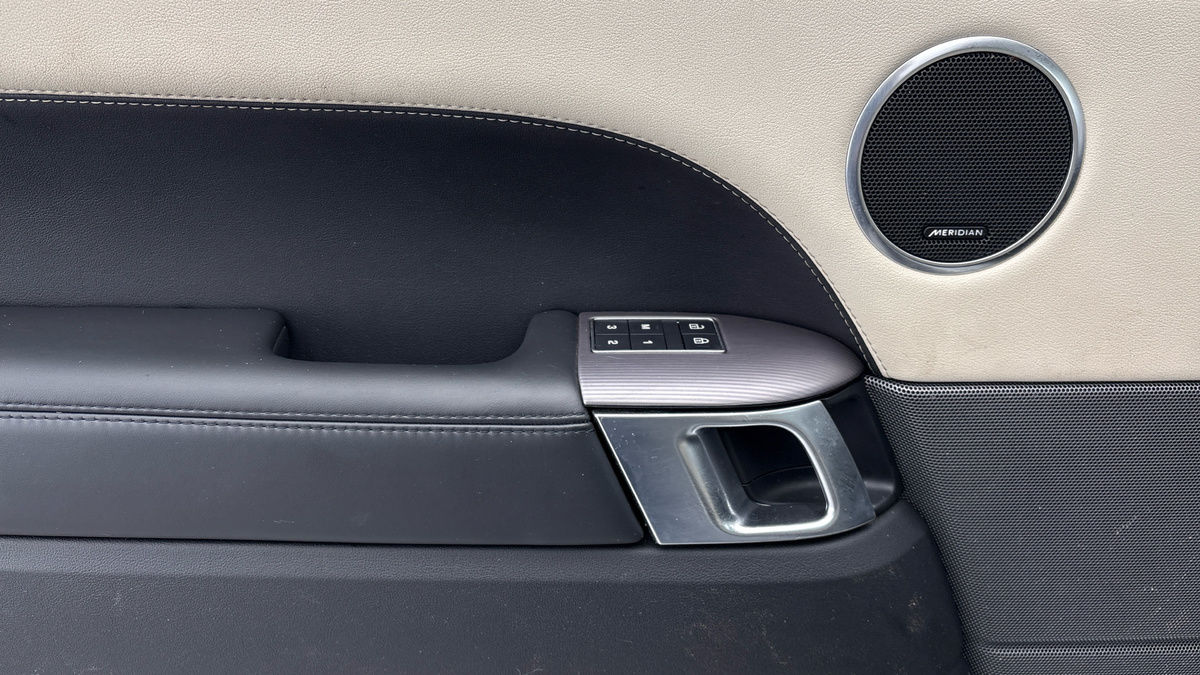 Land Rover Range Rover Sport Image 19