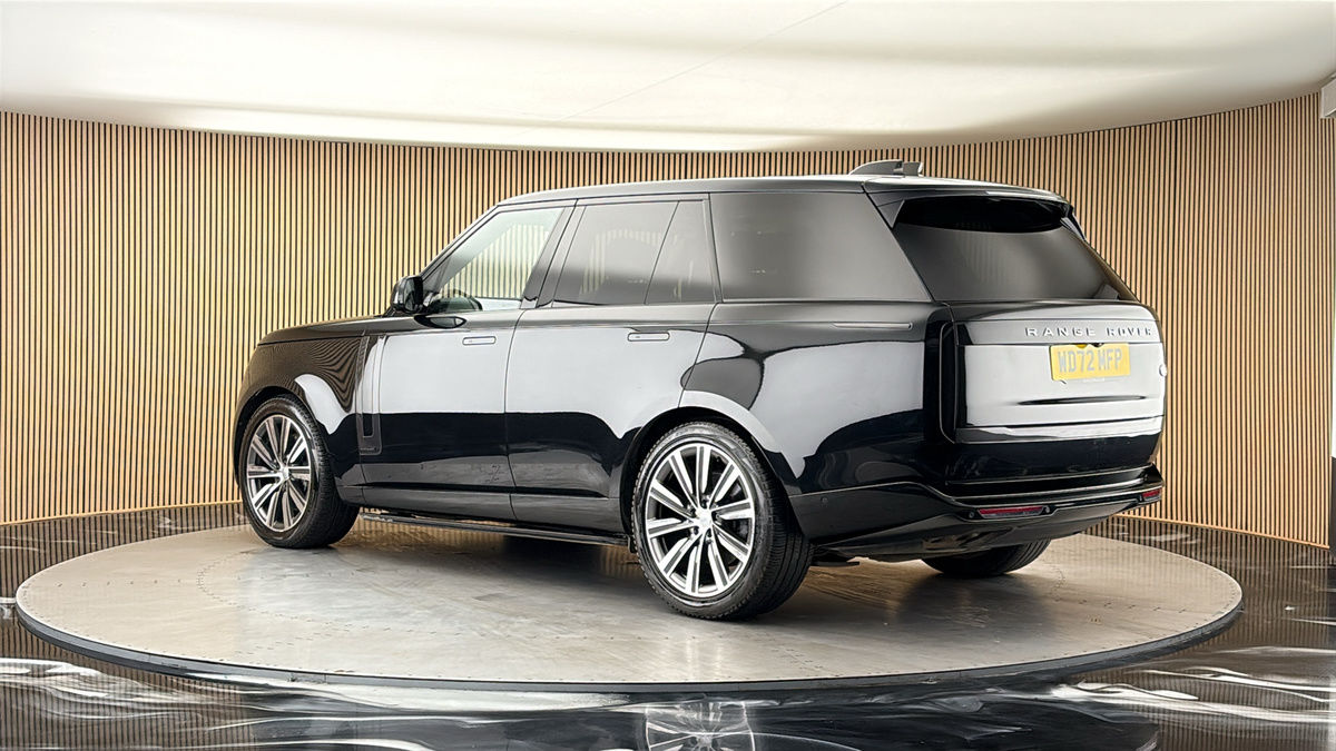 More views of Land Rover Range Rover