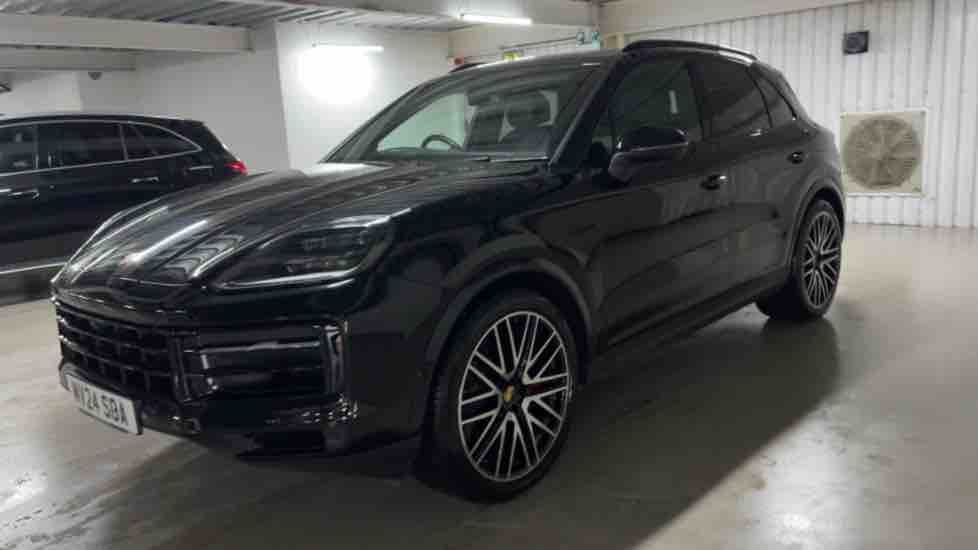 More views of Porsche Cayenne