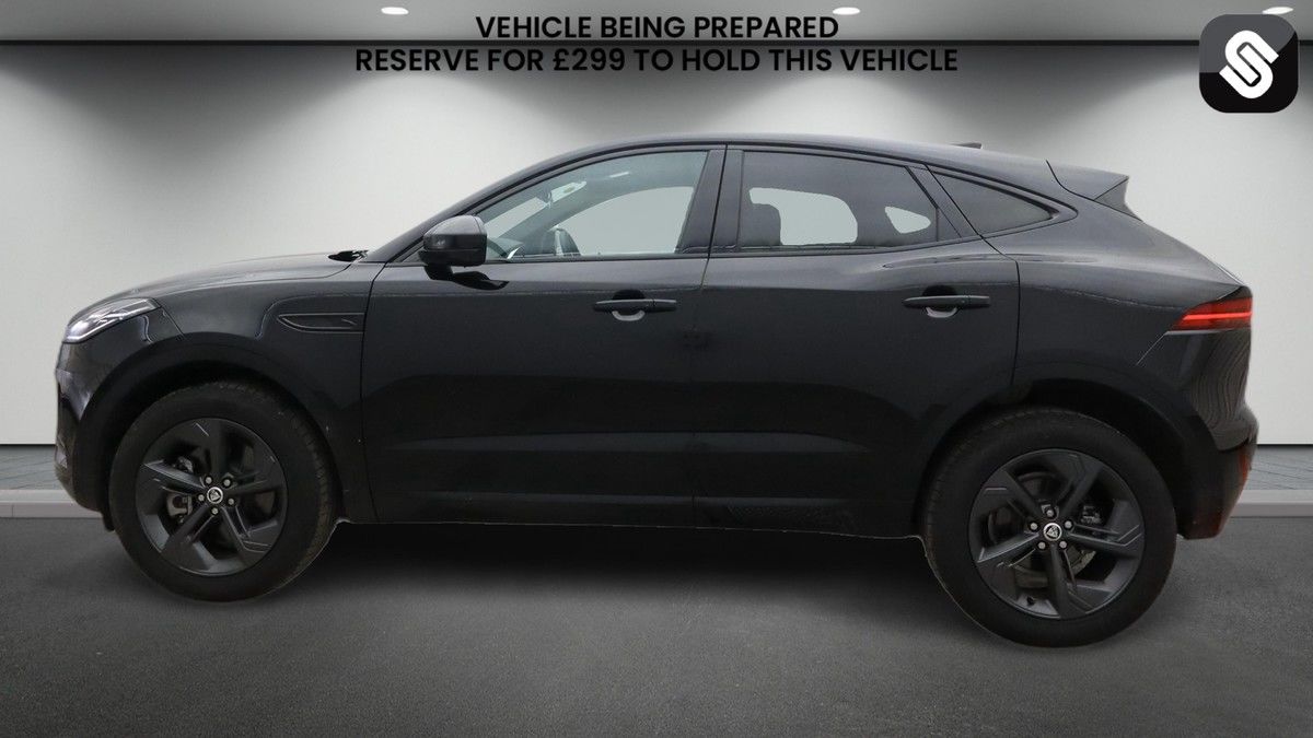 Jaguar E-PACE Image 6