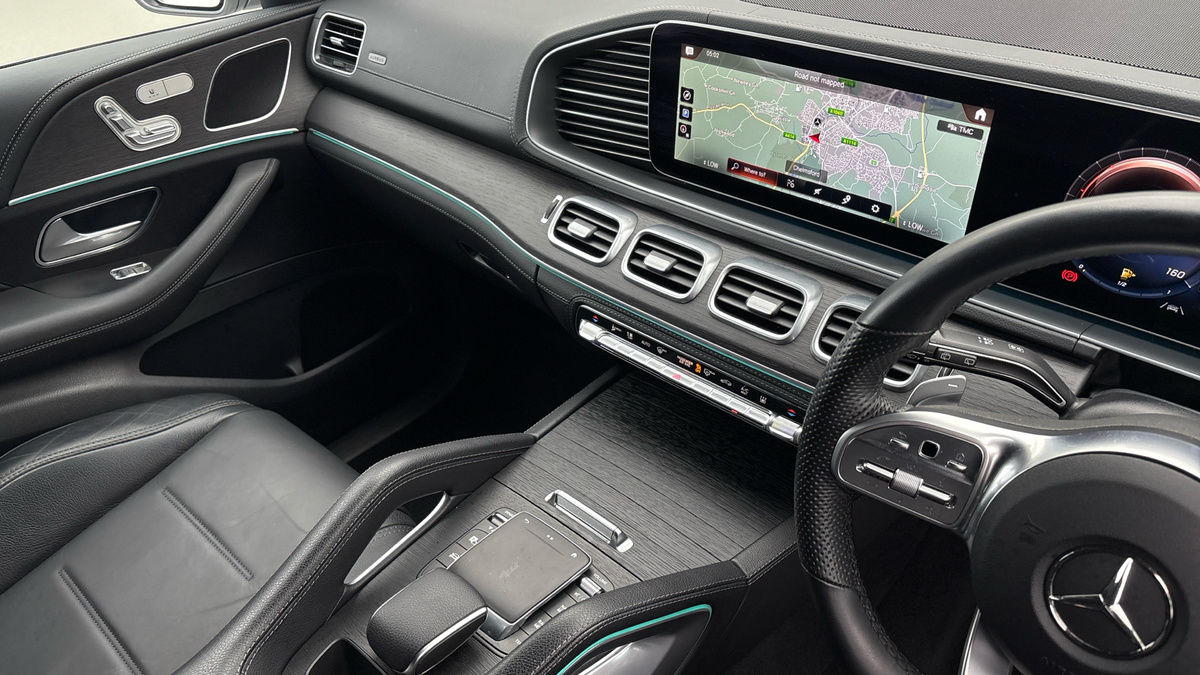 Mercedes-Benz GLE Image 18